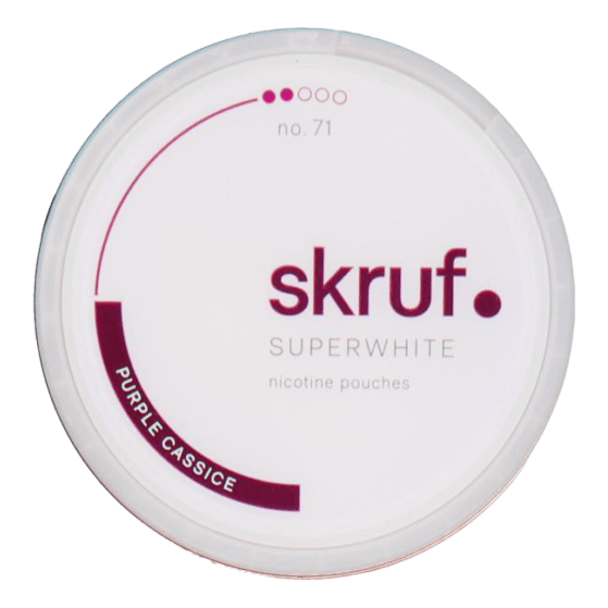 Front view of a can of Skruf Super White No.71 Purple Cassice nicotine pouches