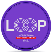 Front view of a can of LOOP Licorice Fusion Extra Strong Slim nicotine pouches