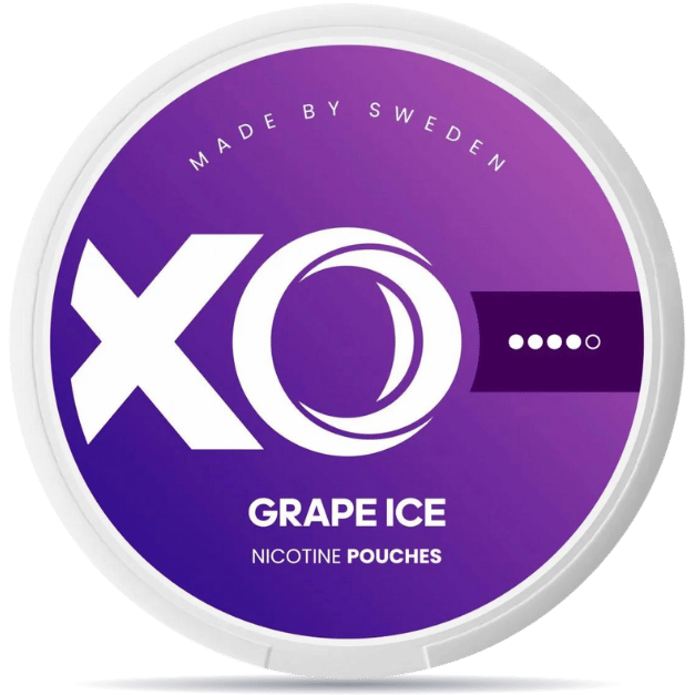 Front view of a can of XO Grape Ice nicotine pouches