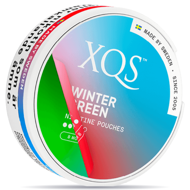 Front view of a can of XQS Spearmint Strong nicotine pouches